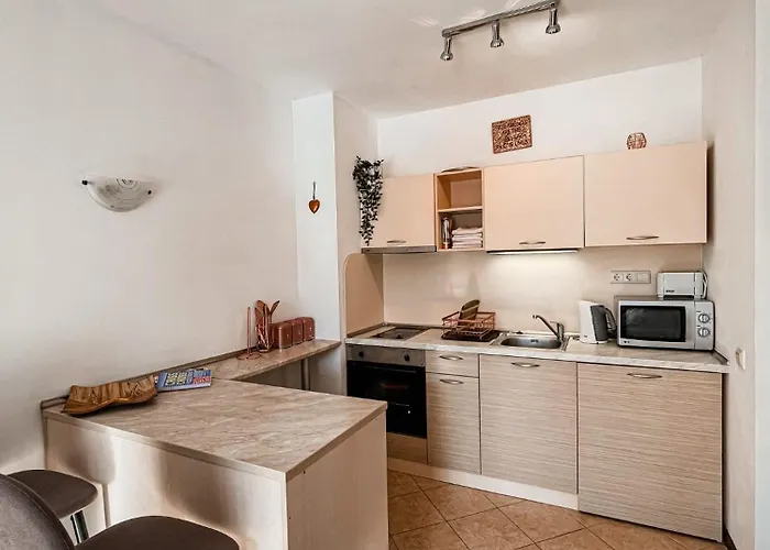 Royal Sun - Vaio - 1br With Balcony - Pool View アパート サニービーチ